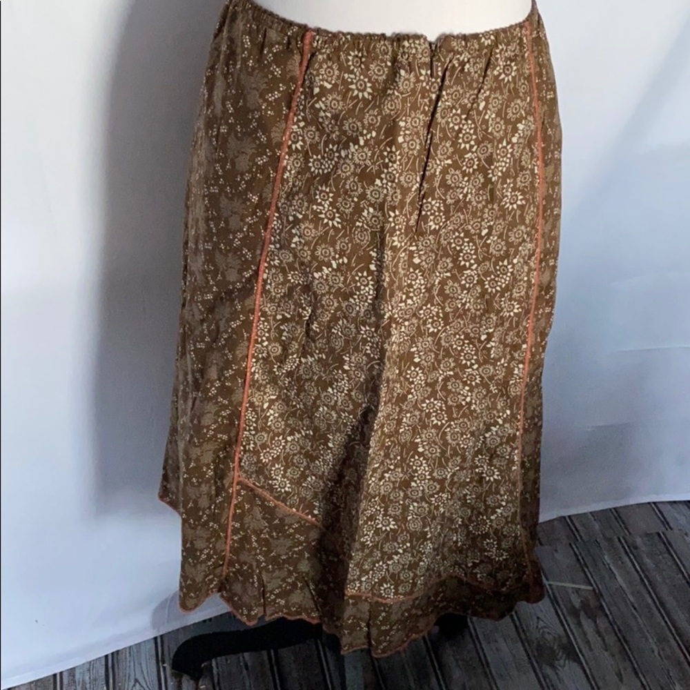 J Jill brown modest length flower print skirt